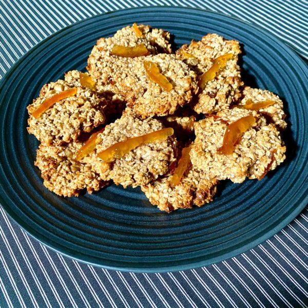 OLD TME OATMEAL WALNUT COOKIES